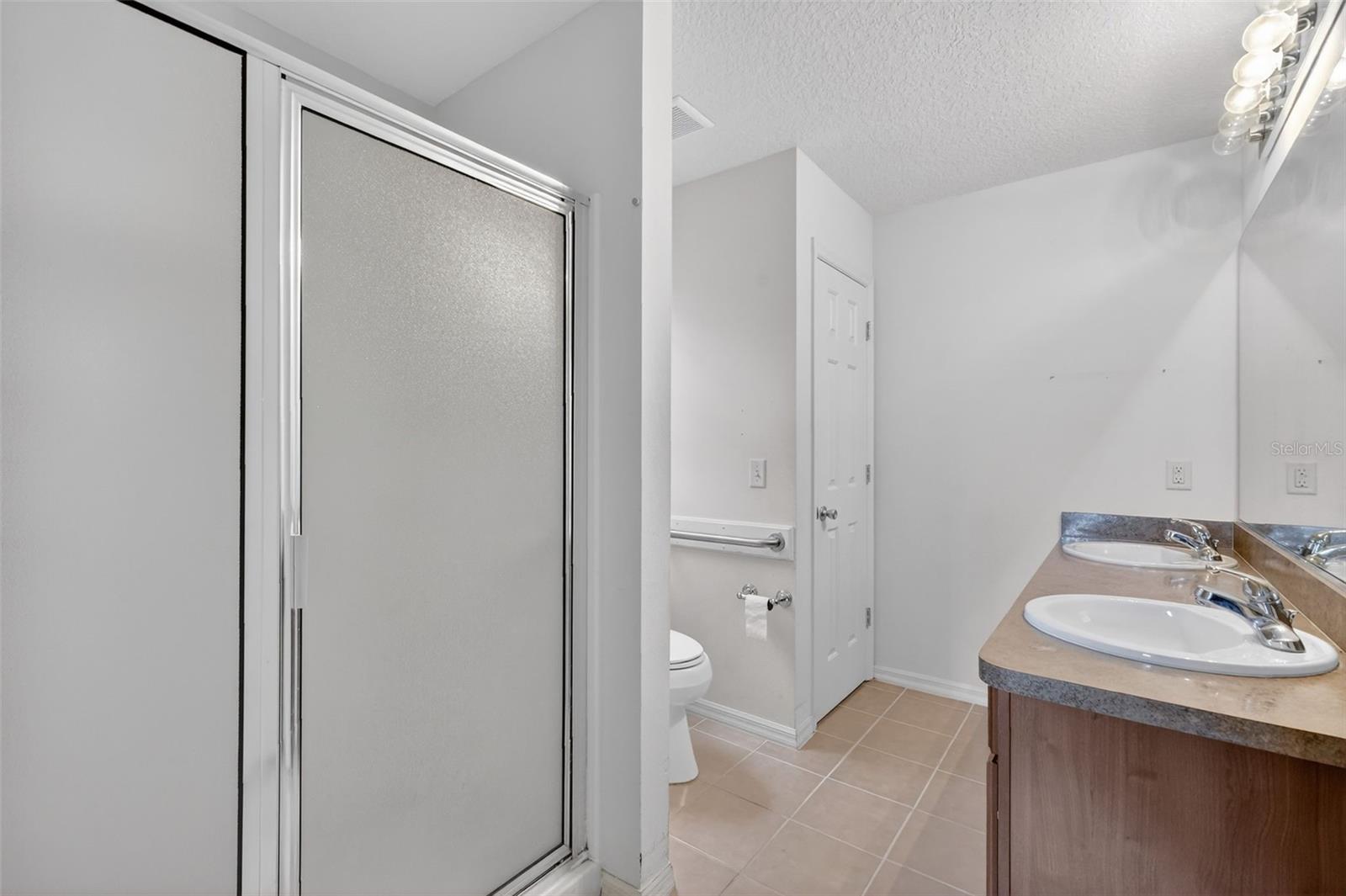 Listing photo id 23 for 287 Mercer Way