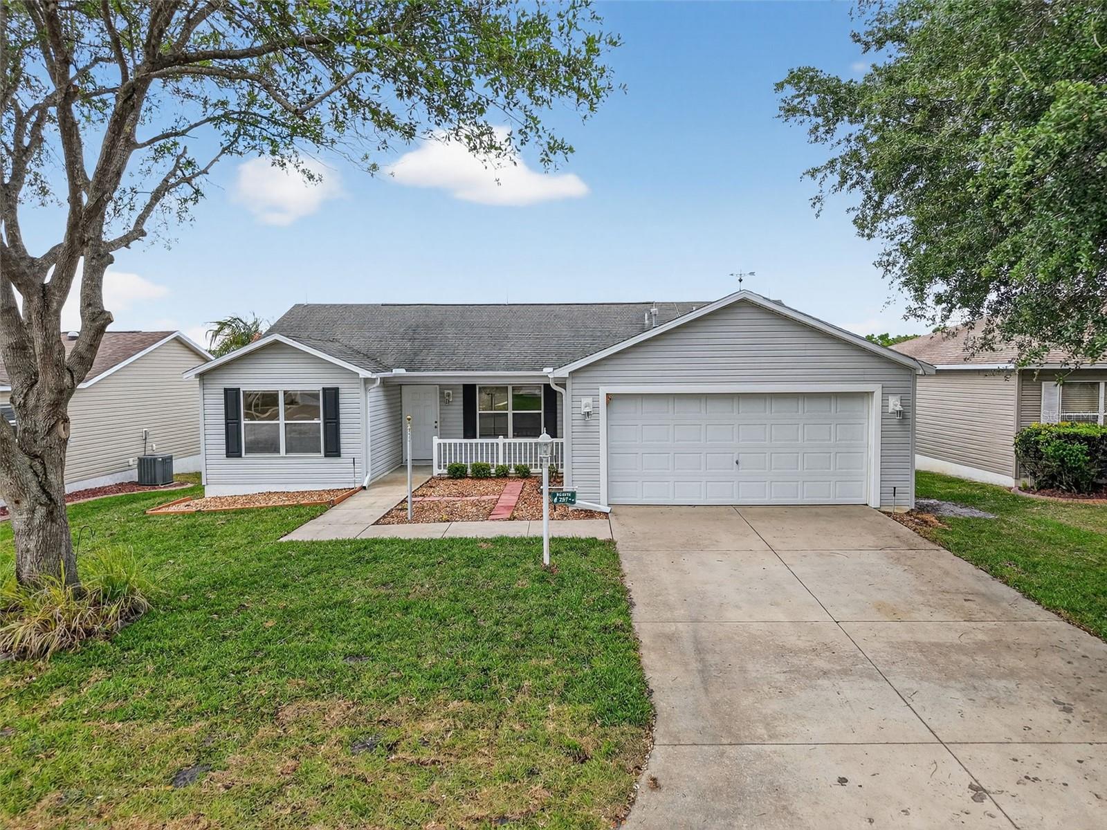 Listing photo id 1 for 287 Mercer Way