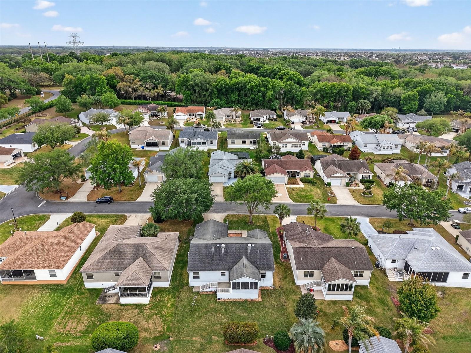 Listing photo id 30 for 287 Mercer Way