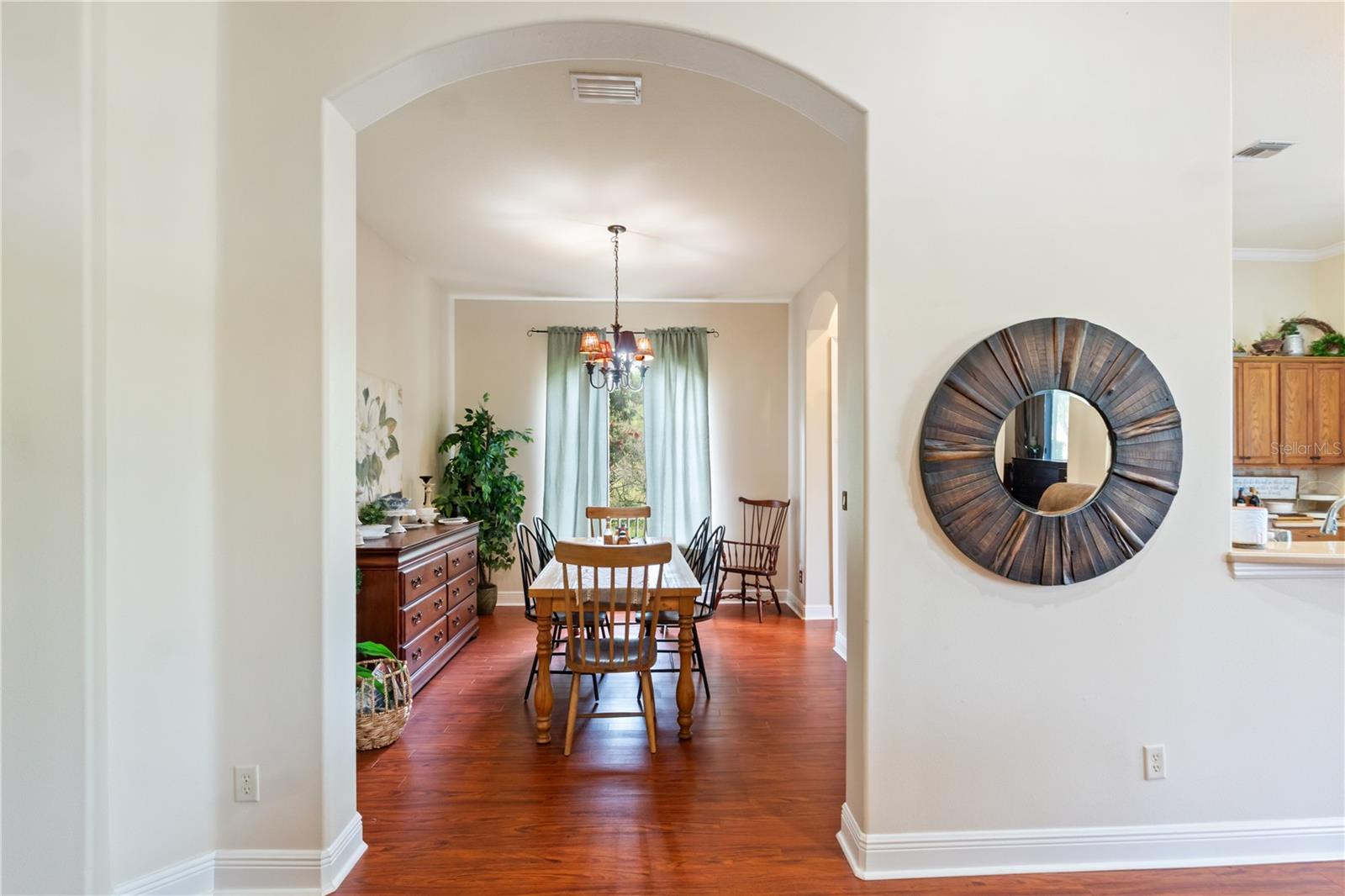 Image 21 of 52 For 5204 Greens Drive