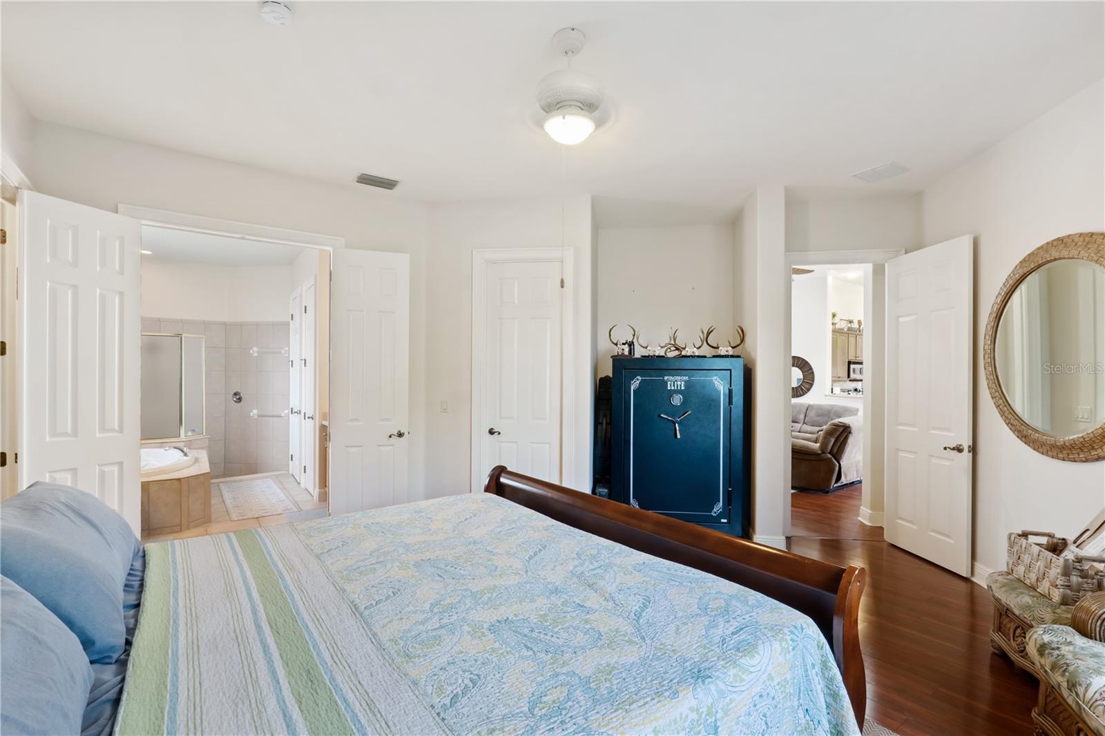 Image 24 of 52 For 5204 Greens Drive