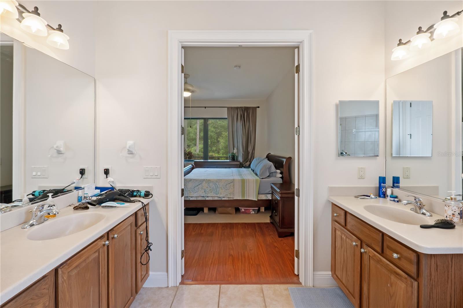 Image 26 of 52 For 5204 Greens Drive