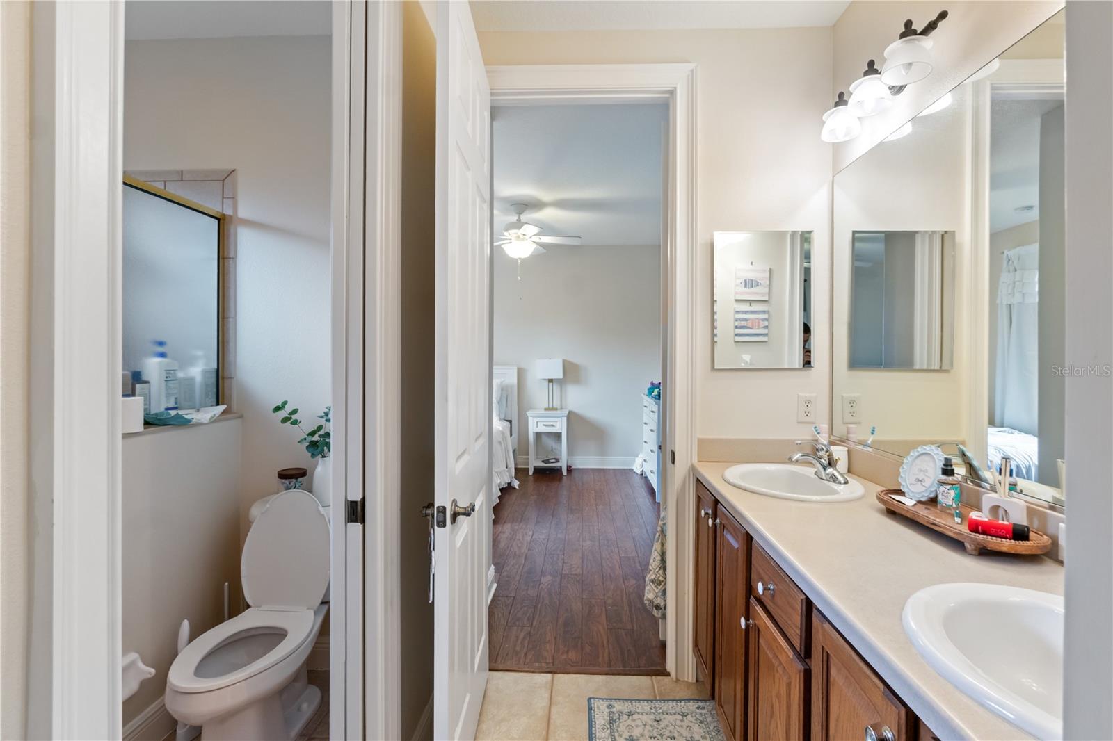 Image 33 of 52 For 5204 Greens Drive