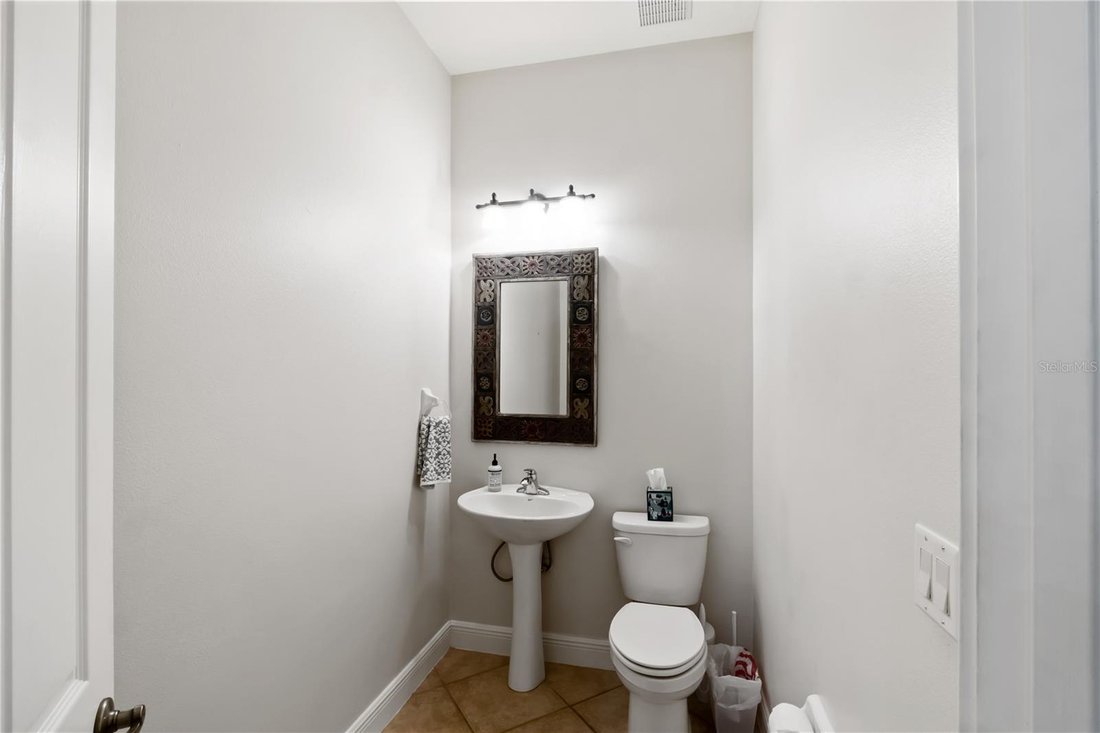 Image 35 of 52 For 5204 Greens Drive