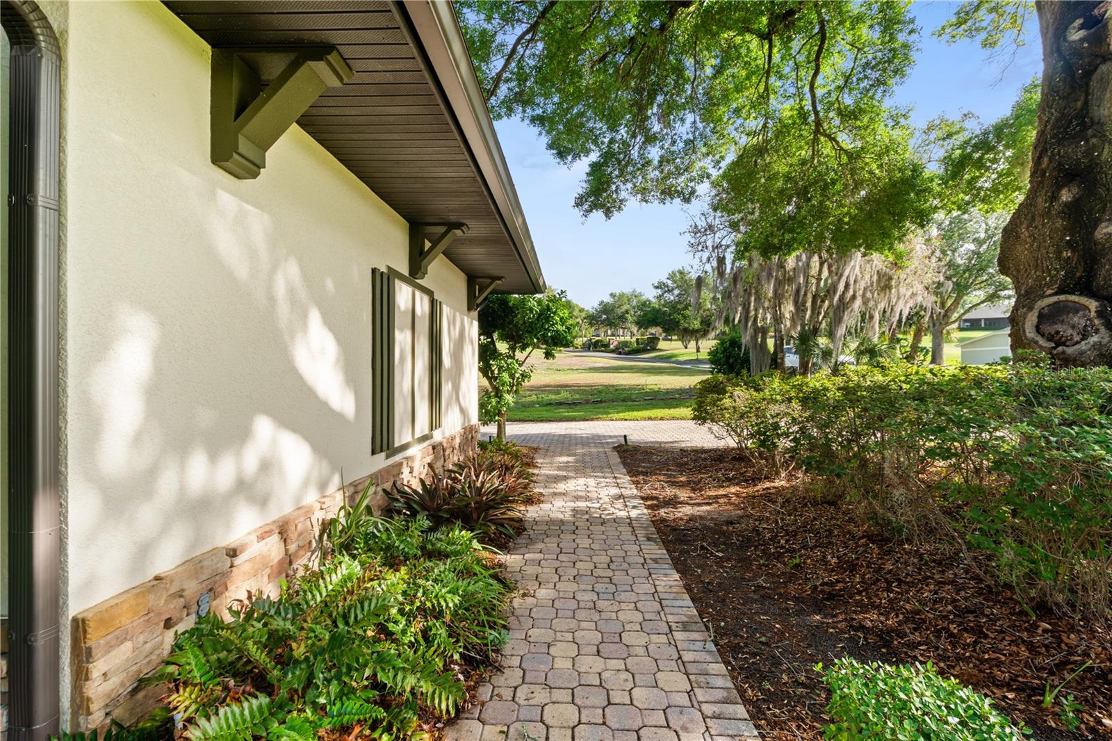 Image 48 of 52 For 5204 Greens Drive