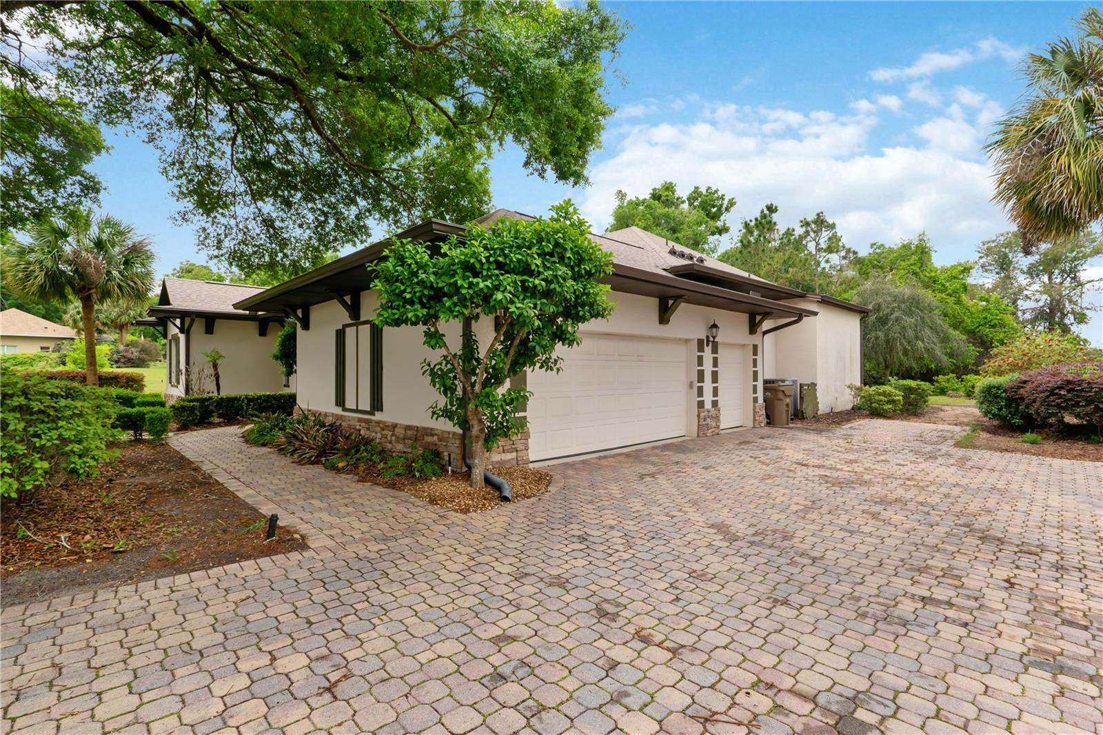 Image 6 of 52 For 5204 Greens Drive