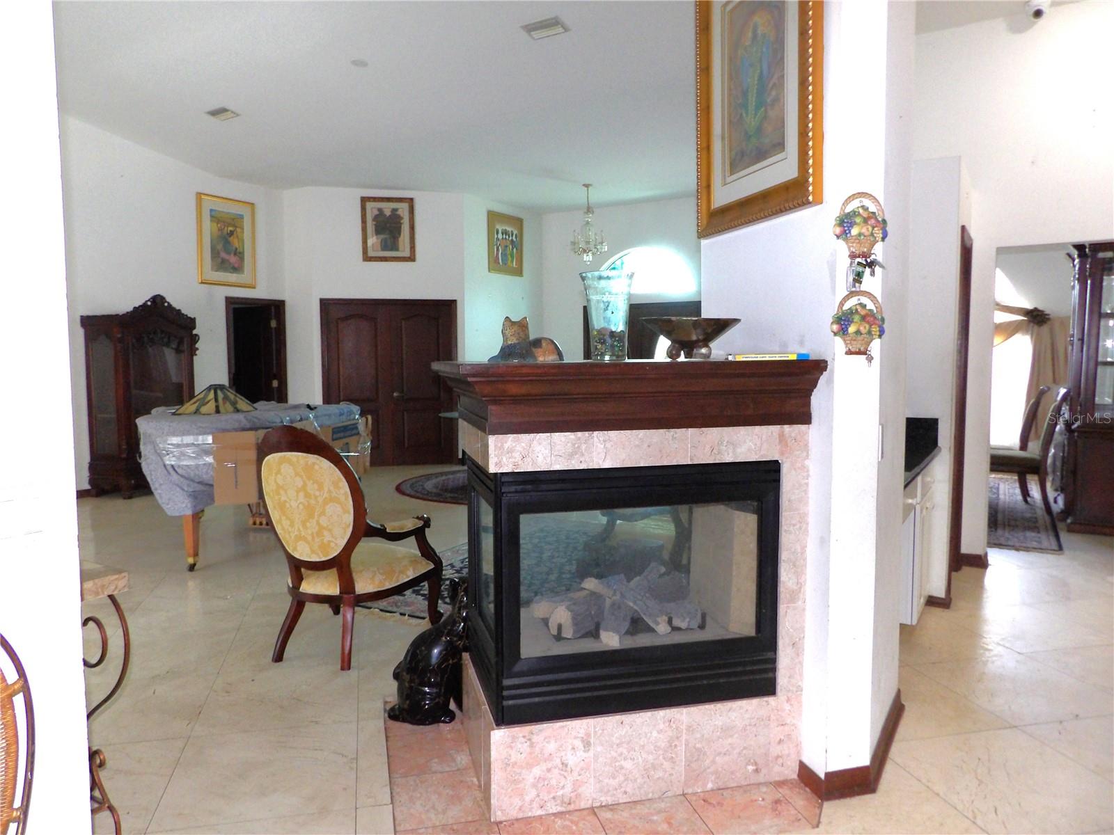 Image 14 of 50 For 2515 Hampshire Street