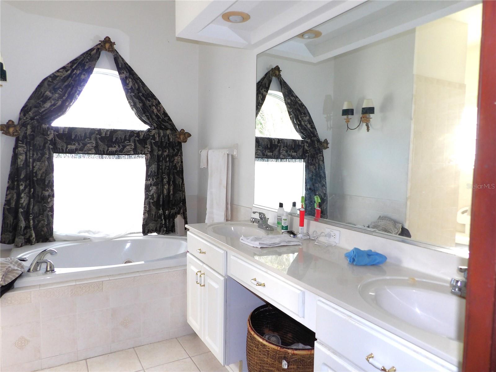 Image 22 of 50 For 2515 Hampshire Street