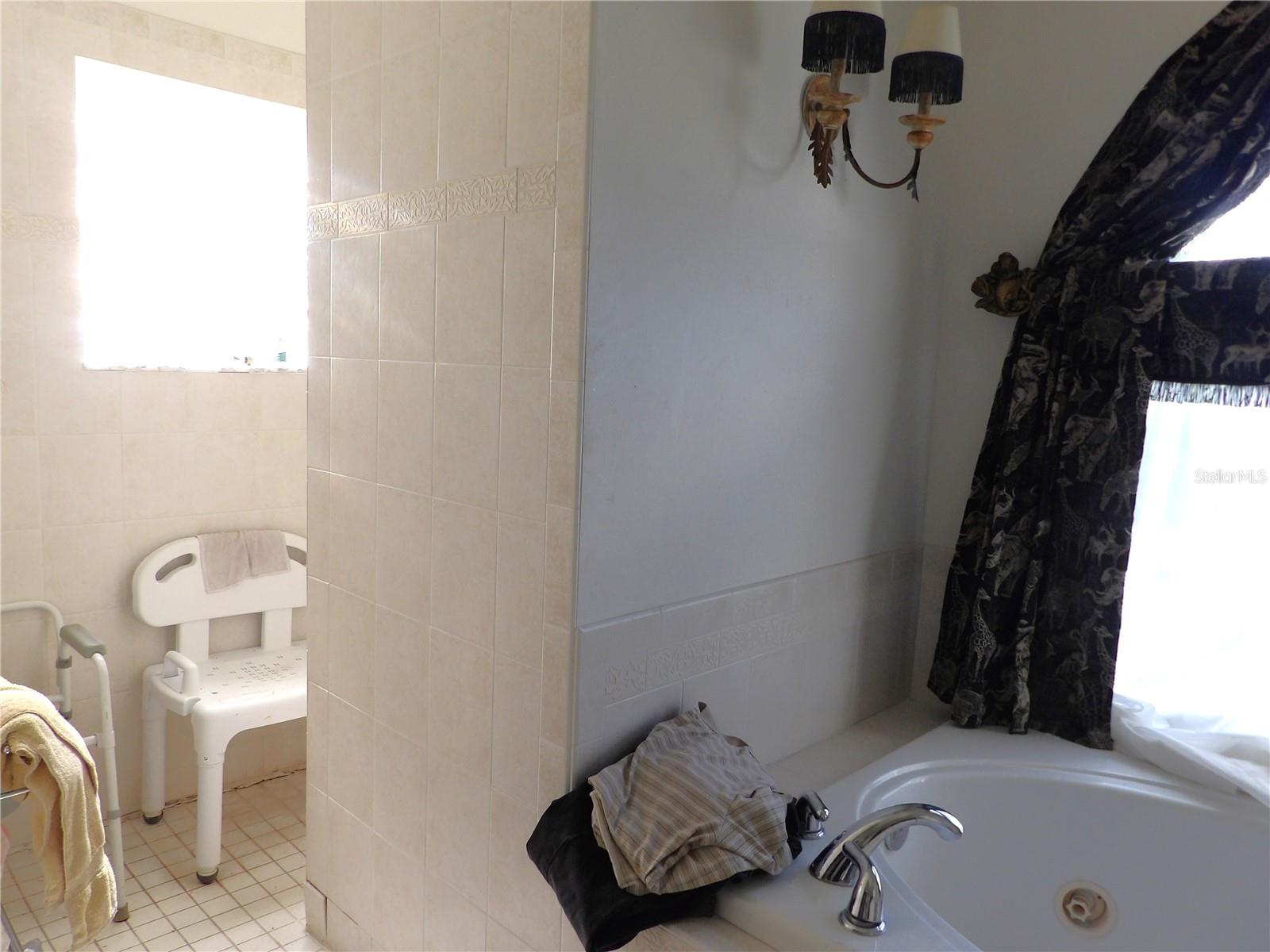 Image 23 of 50 For 2515 Hampshire Street