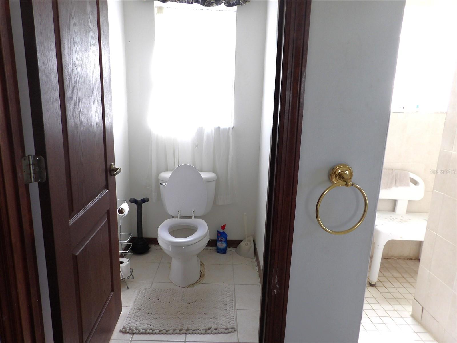 Image 24 of 50 For 2515 Hampshire Street