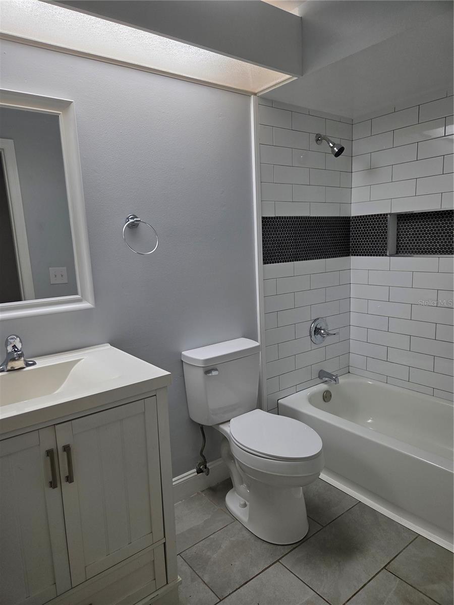 Image 13 of 38 For 807 Mclain Court