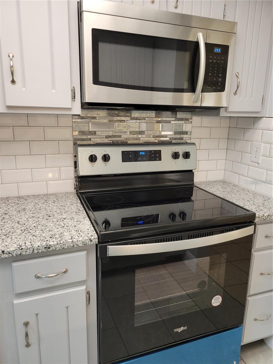 Image 18 of 38 For 807 Mclain Court