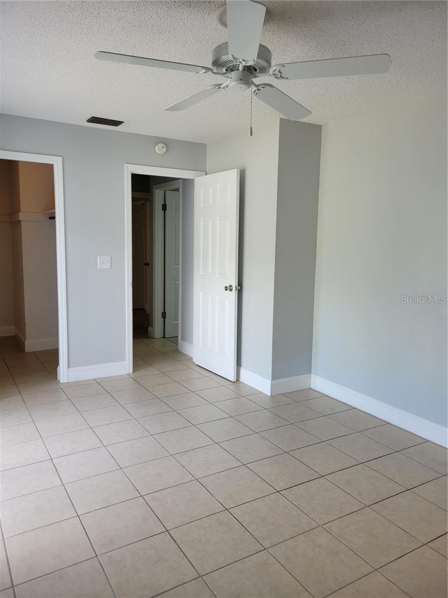 Image 27 of 38 For 807 Mclain Court