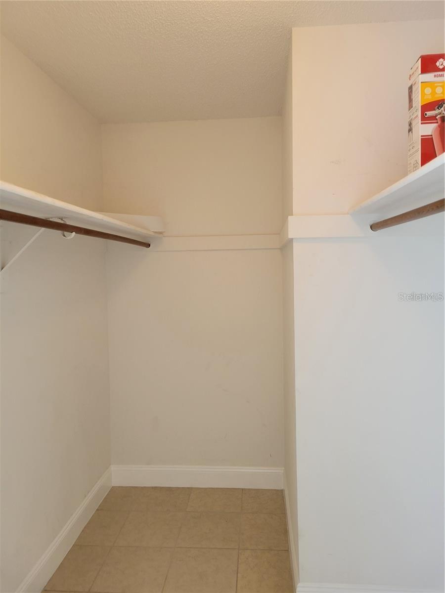 Image 28 of 38 For 807 Mclain Court