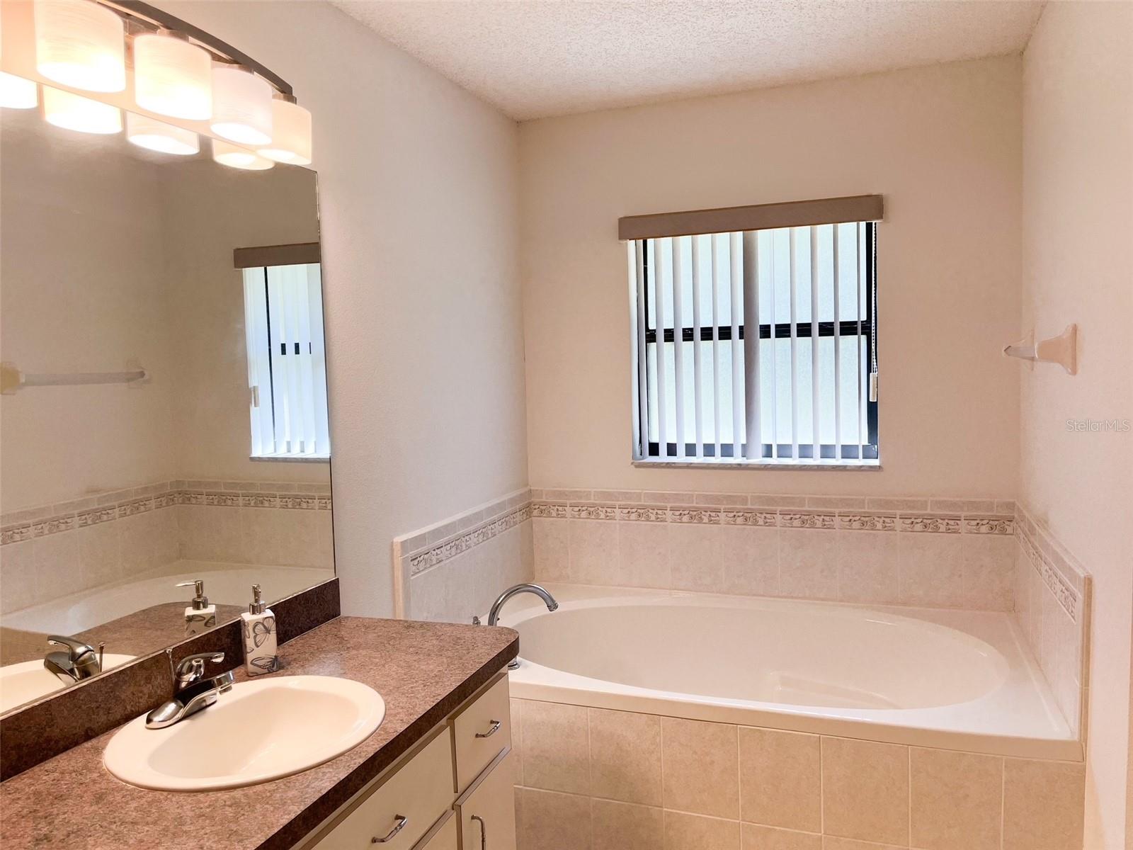 Image 17 of 22 For 7478 Cr 663  