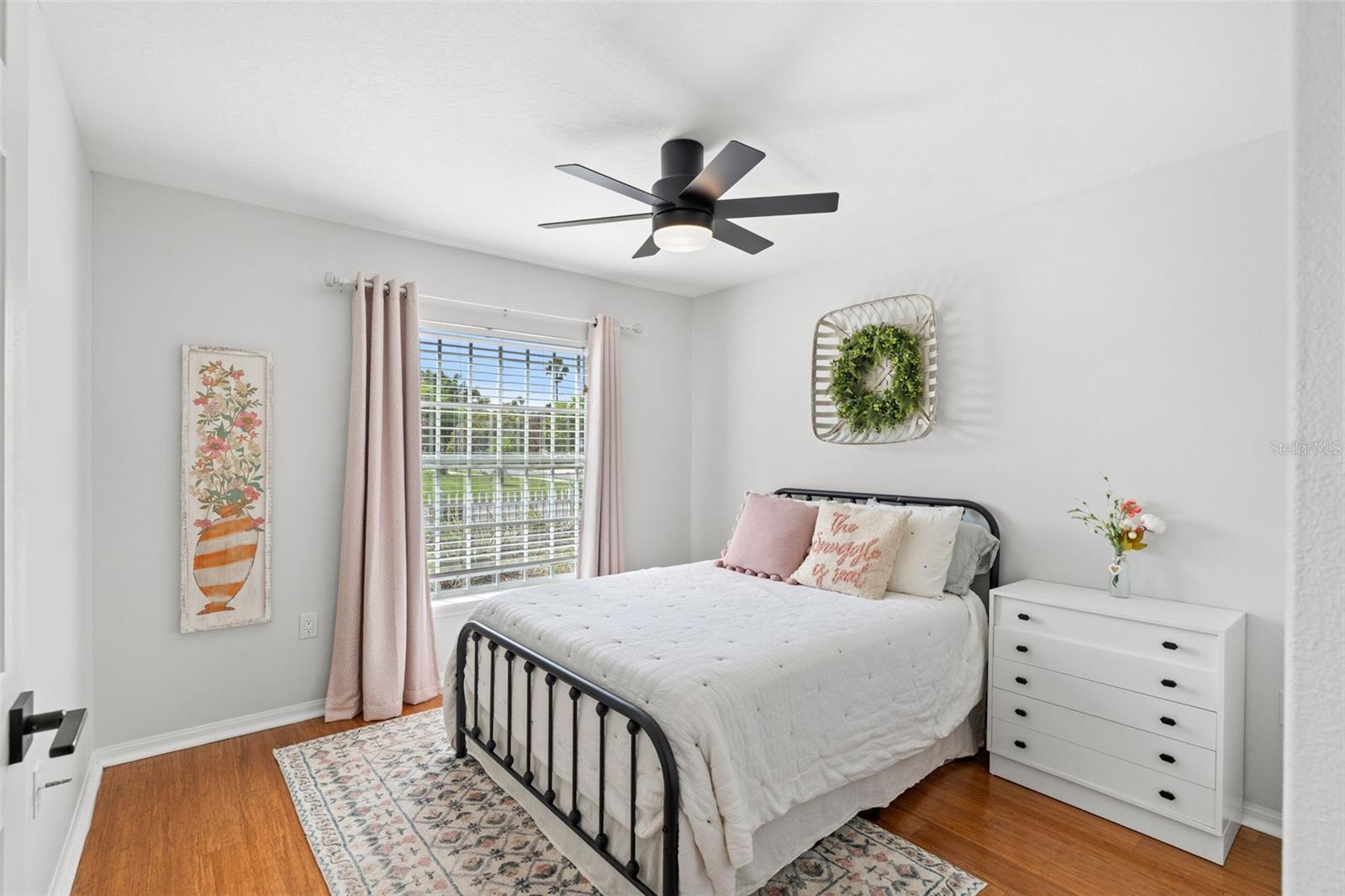 Image 13 of 32 For 870 Carlson Drive