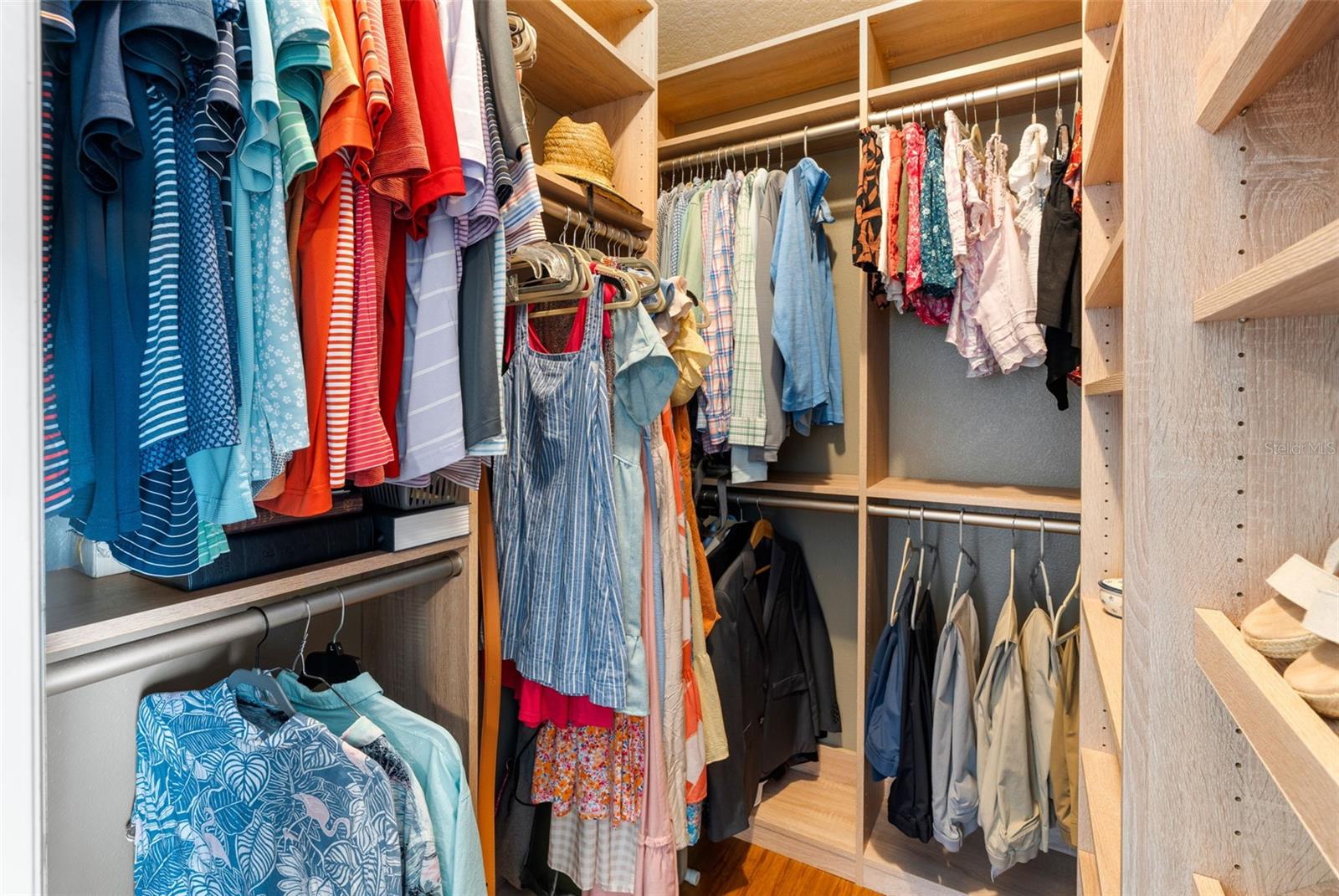 Image 18 of 32 For 870 Carlson Drive