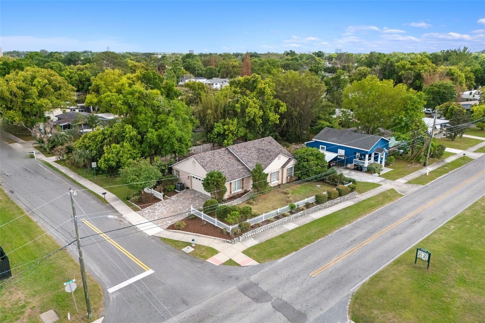 Image 29 of 32 For 870 Carlson Drive