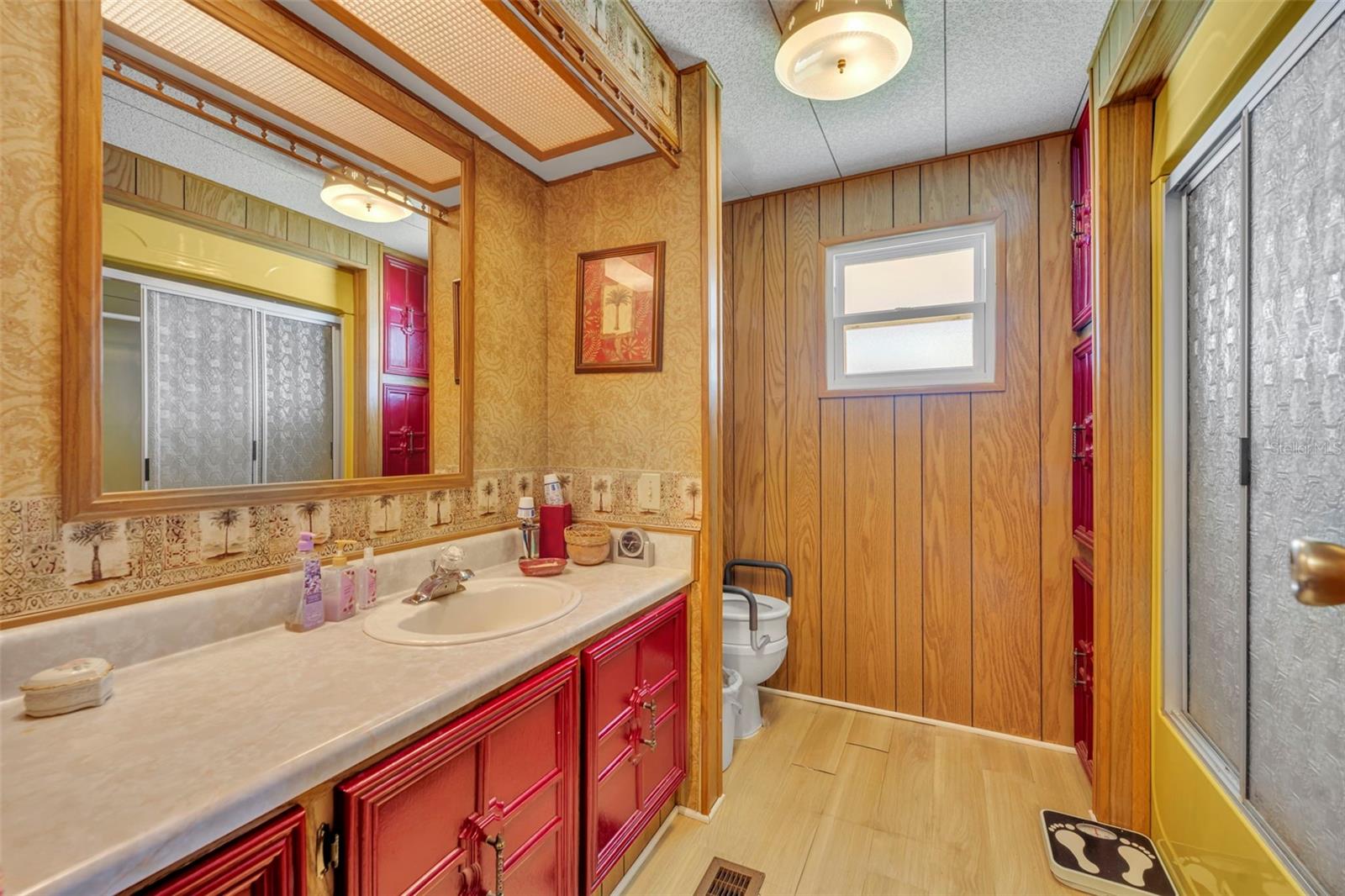 Image 19 of 49 For 270 Palai Avenue