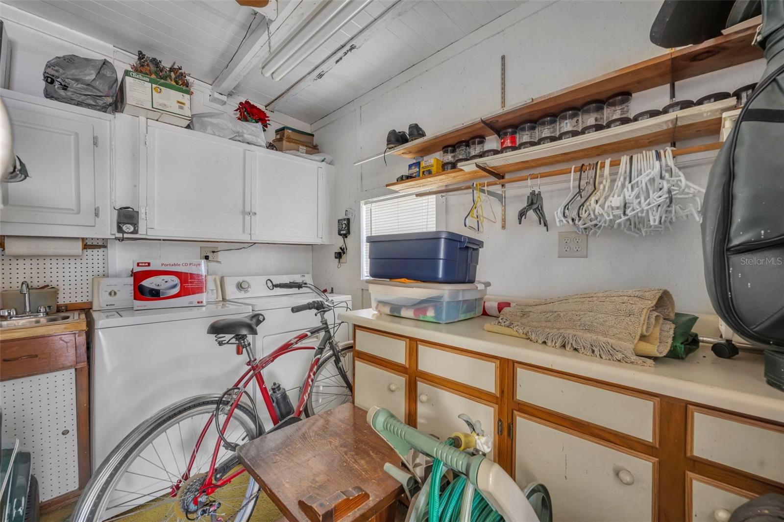 Image 27 of 49 For 270 Palai Avenue