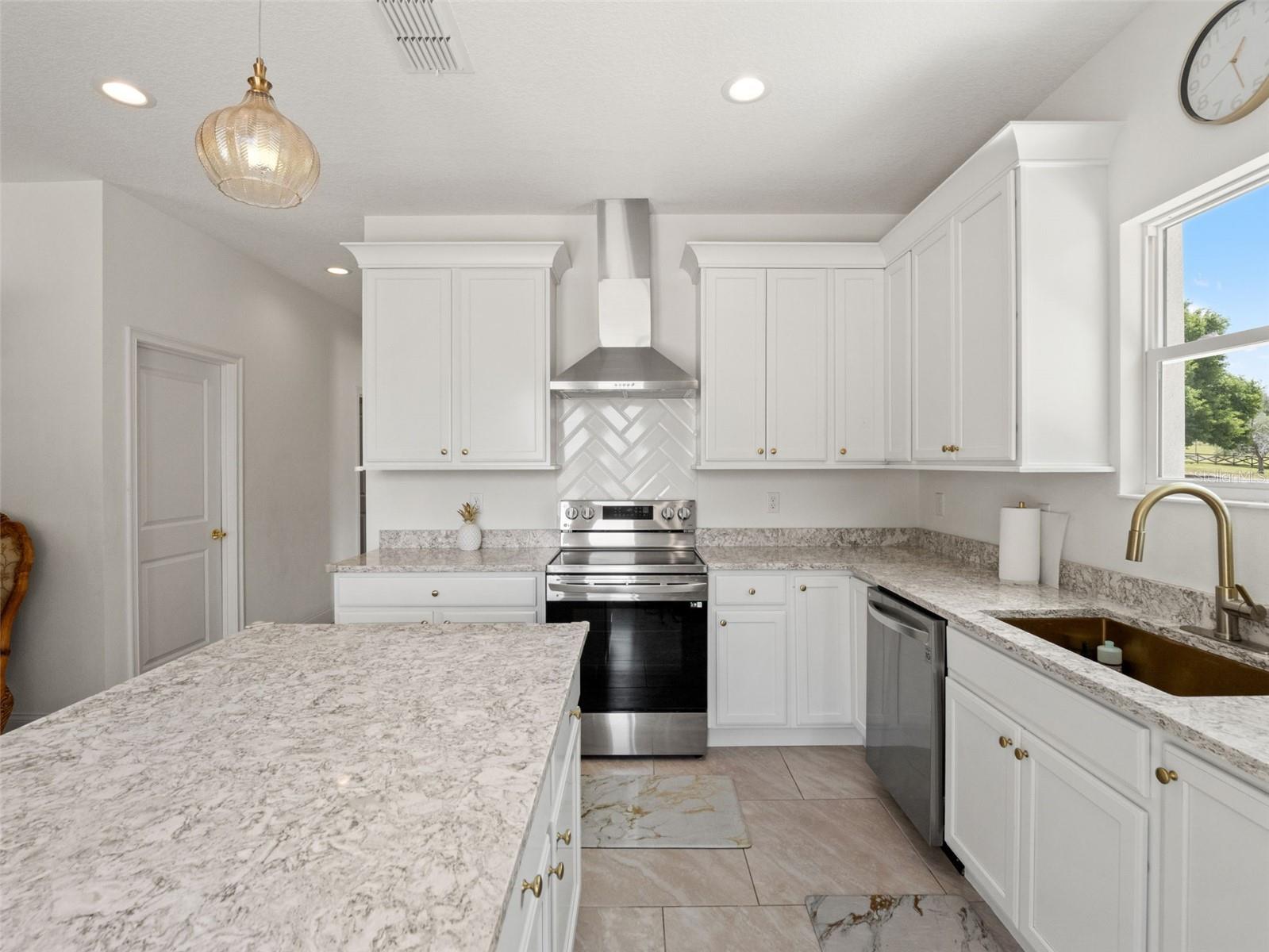 Image 10 of 46 For 11155 Cherry Lake Road