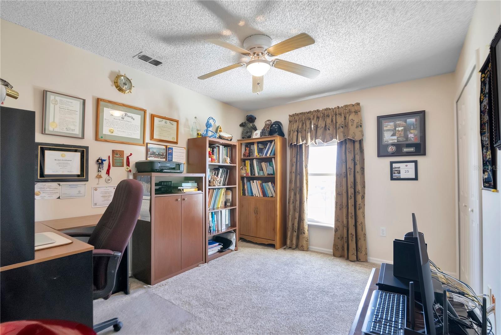 Image 17 of 55 For 16012 Horizon Court