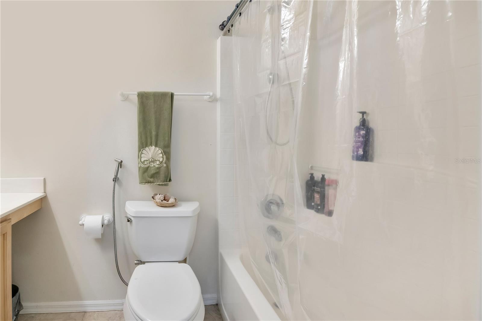 Image 18 of 55 For 16012 Horizon Court