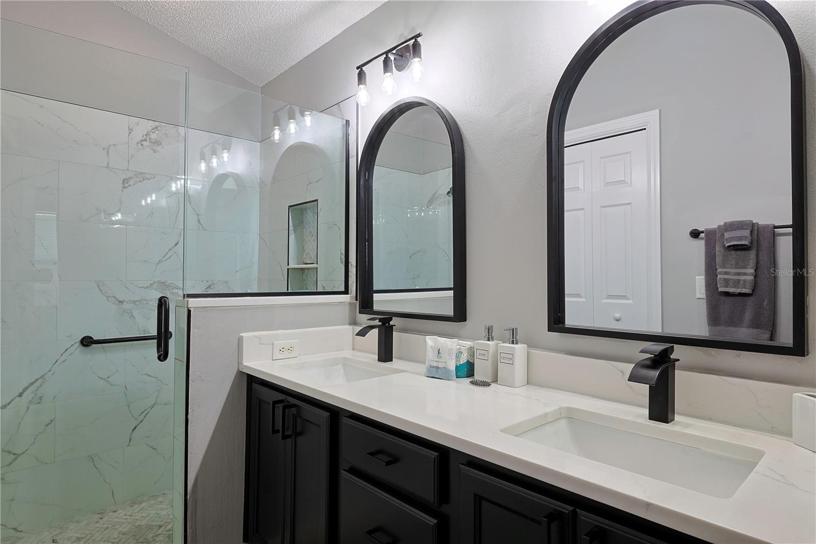 Image 17 of 27 For 1451 Rosedale Way