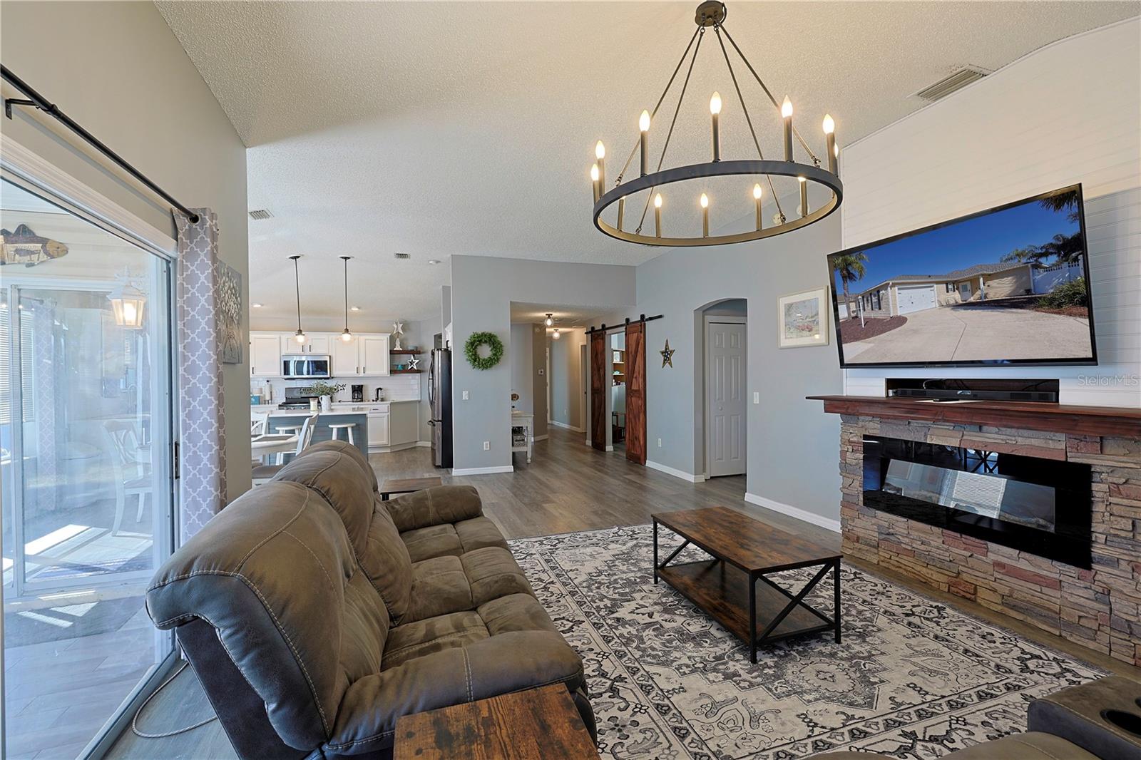 Image 8 of 27 For 1451 Rosedale Way