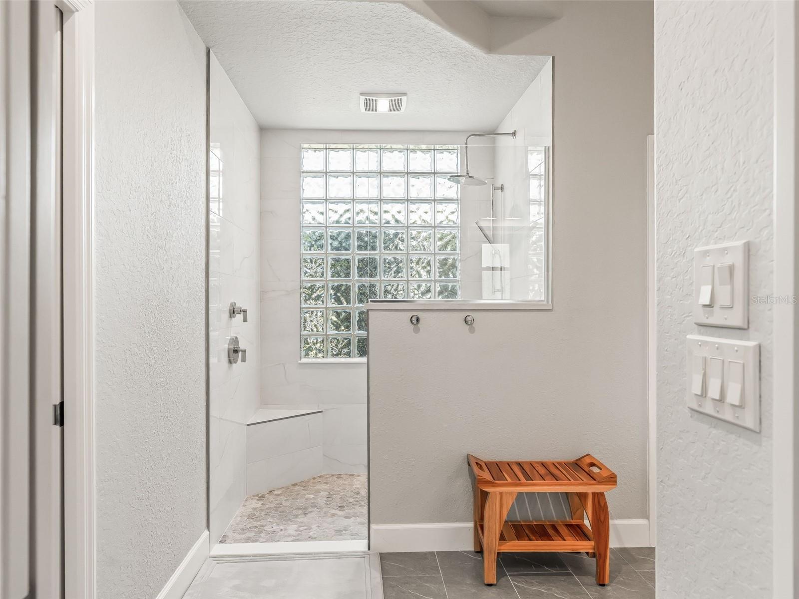 Image 41 of 86 For 1477 Blease Loop