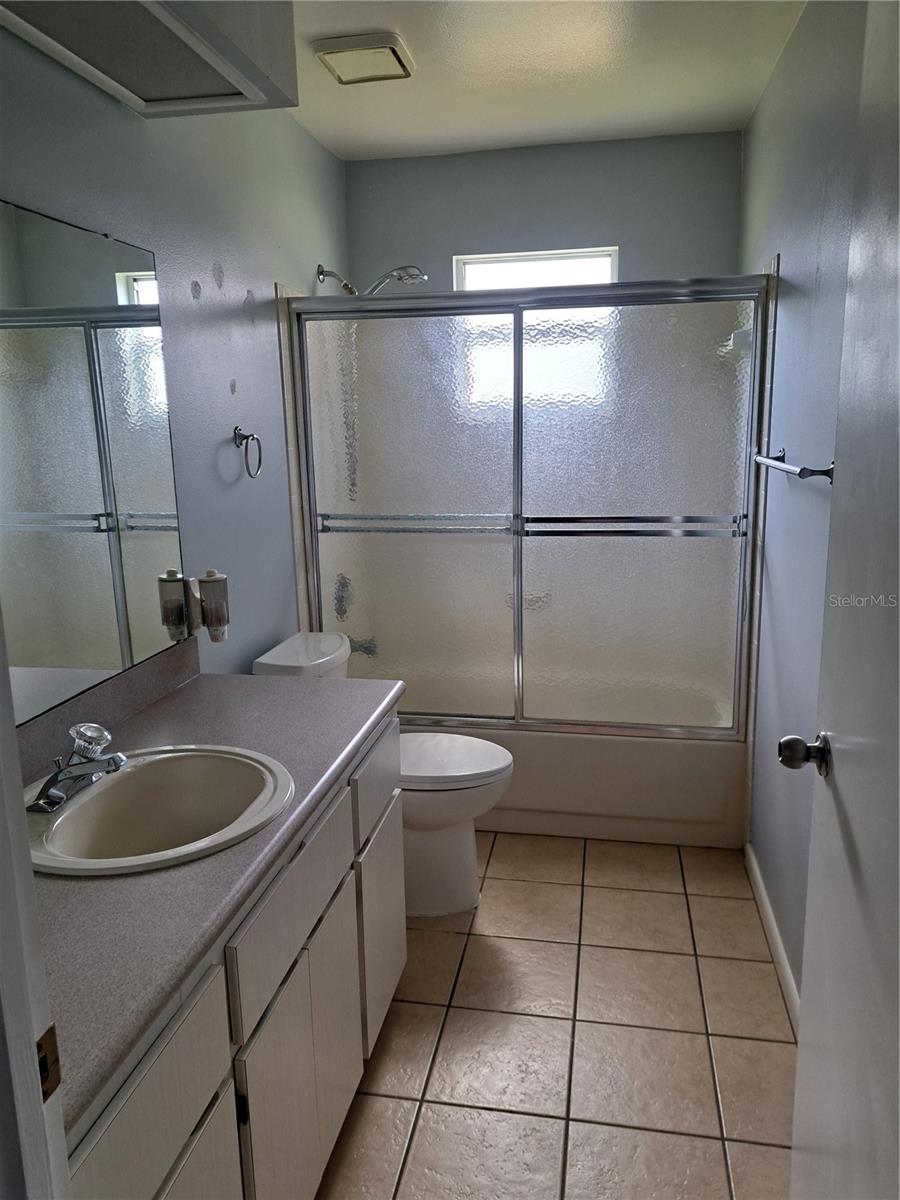 Image 11 of 29 For 5618 Rosewall Circle