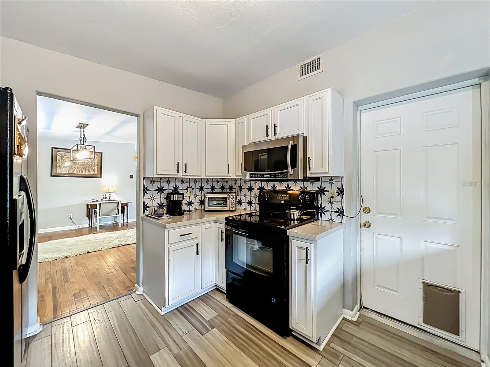 Image 16 of 43 For 1700 Edmundshire Road