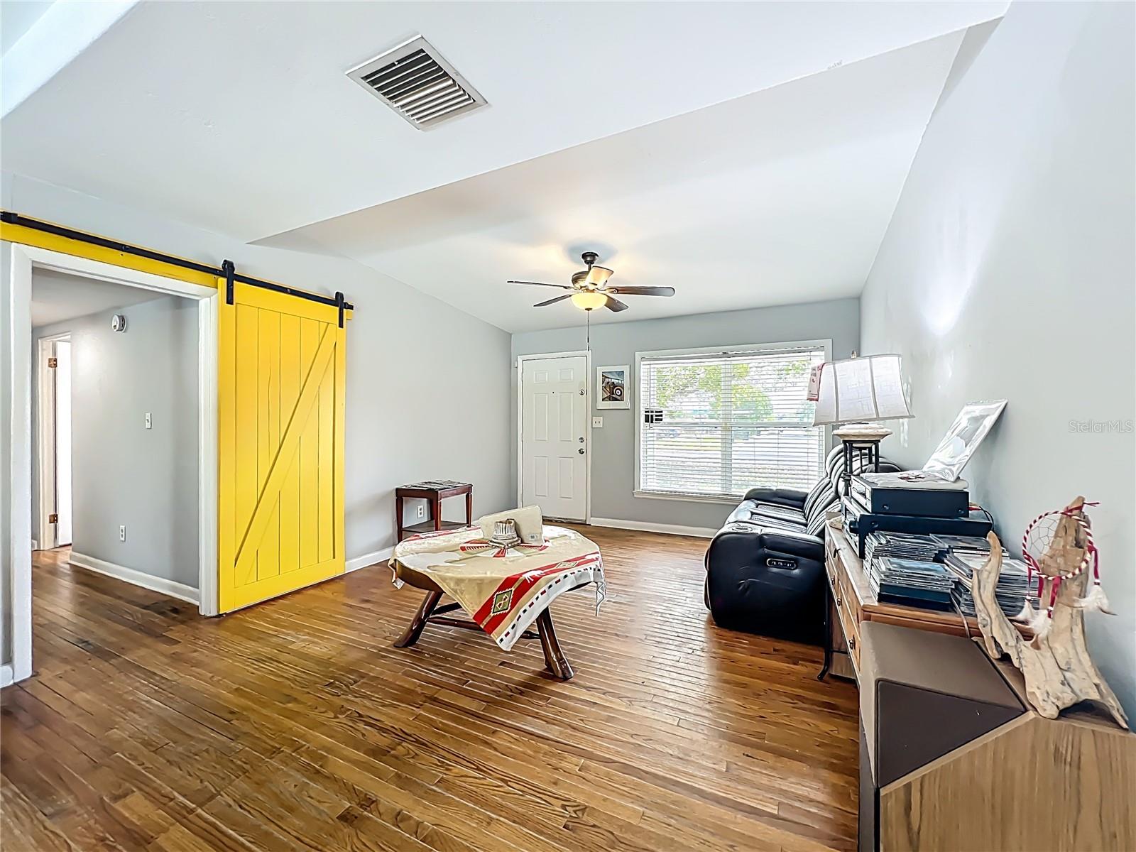 Image 9 of 43 For 1700 Edmundshire Road