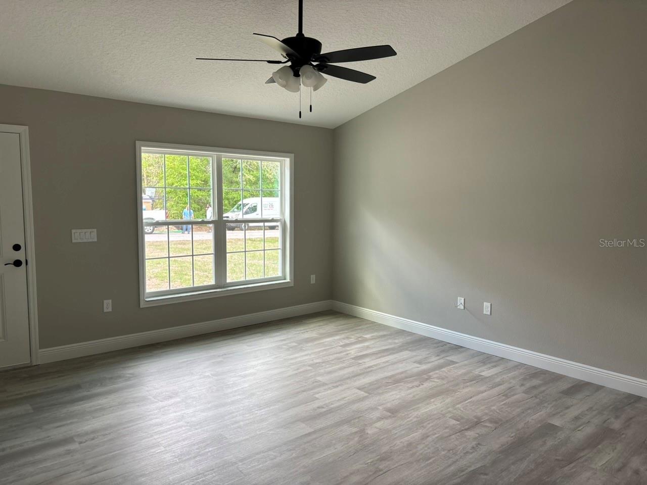 Image 9 of 29 For 8949 Cortlandt Drive