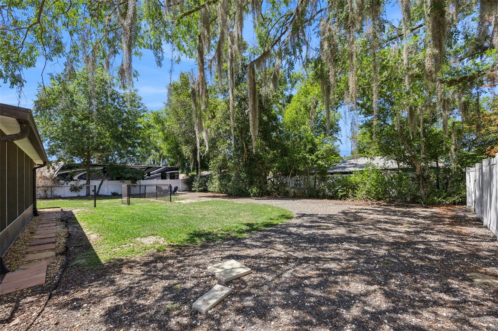 Image 42 of 50 For 80 Whitcomb Avenue