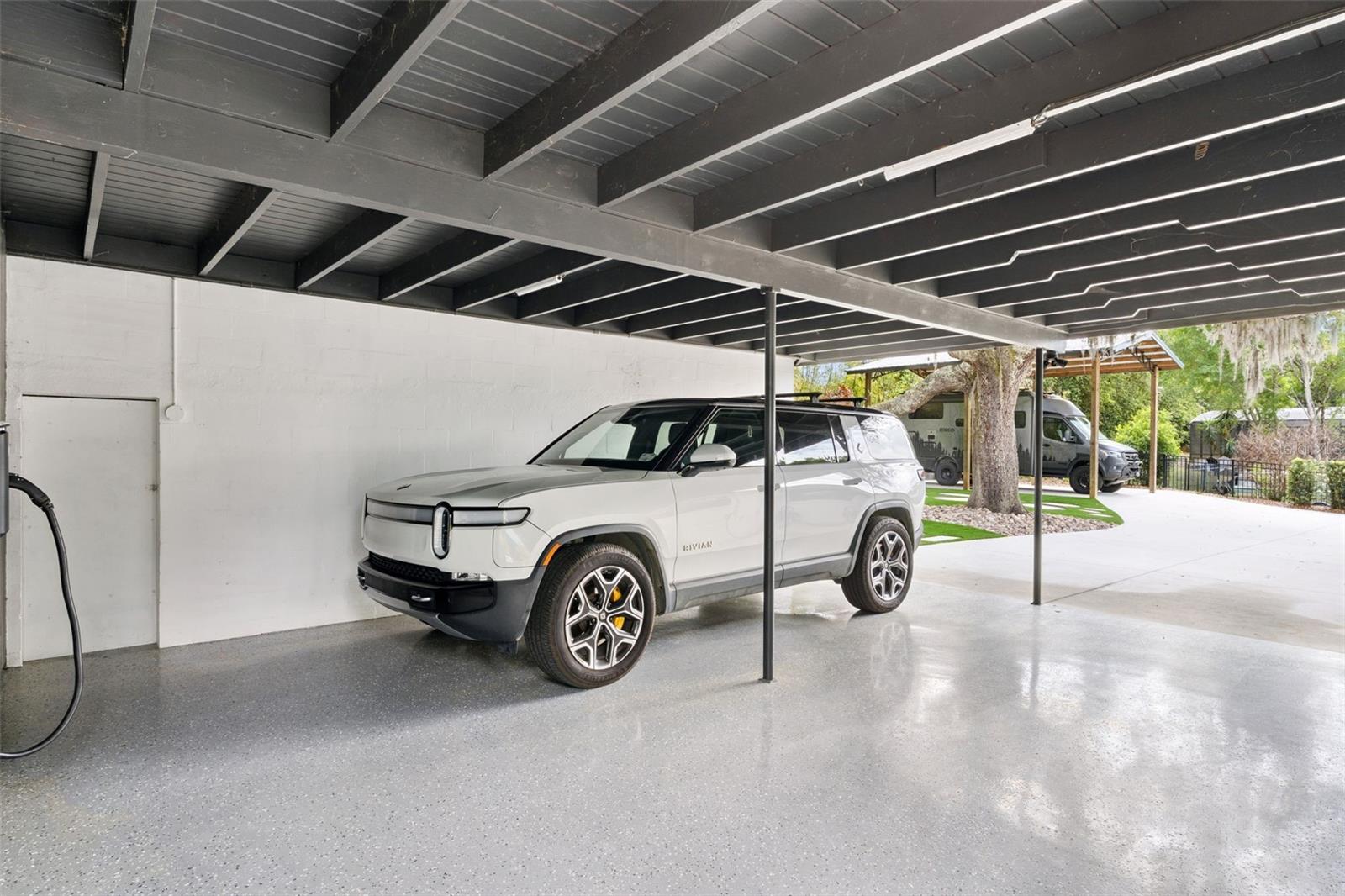 Image 30 of 40 For 10426 Lakeshore Drive