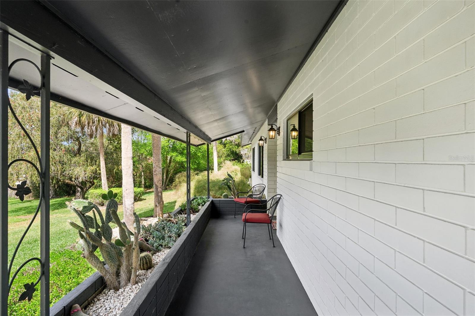 Image 31 of 40 For 10426 Lakeshore Drive