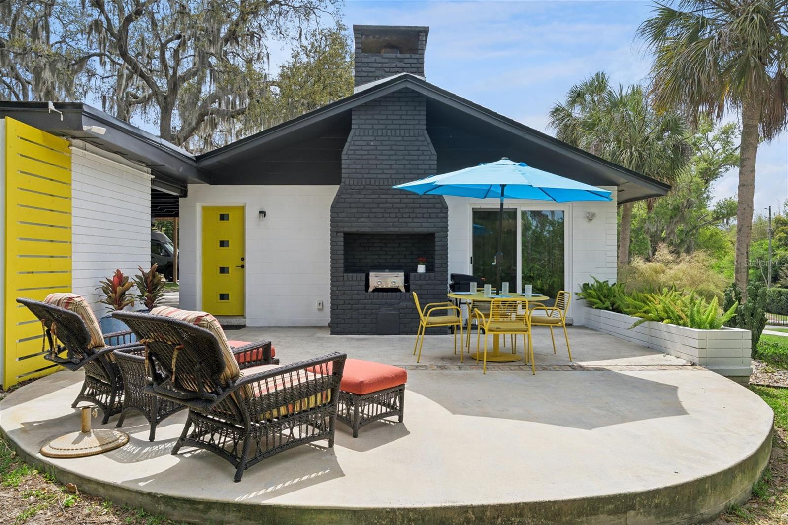 Image 34 of 40 For 10426 Lakeshore Drive