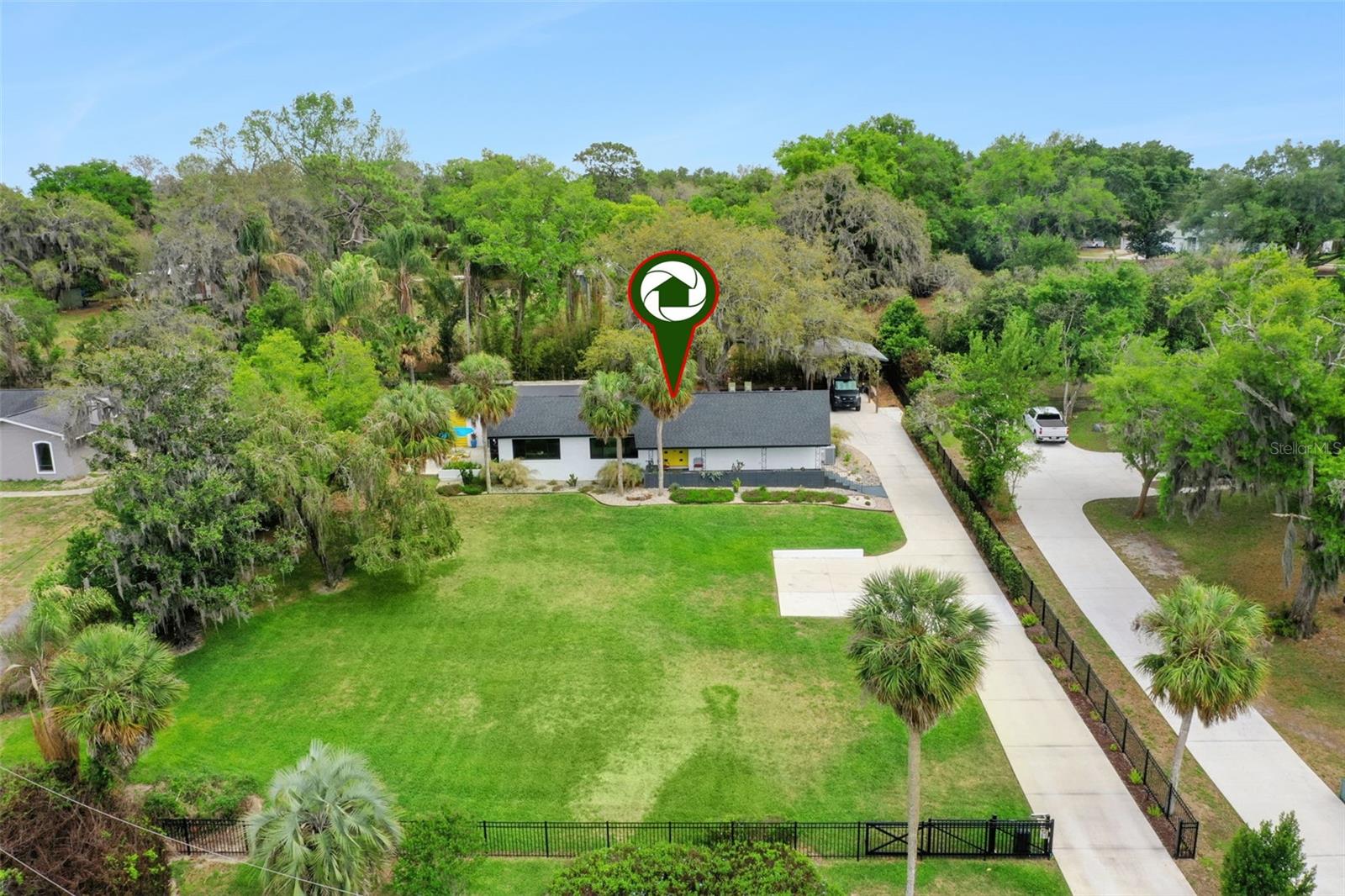 Image 38 of 40 For 10426 Lakeshore Drive