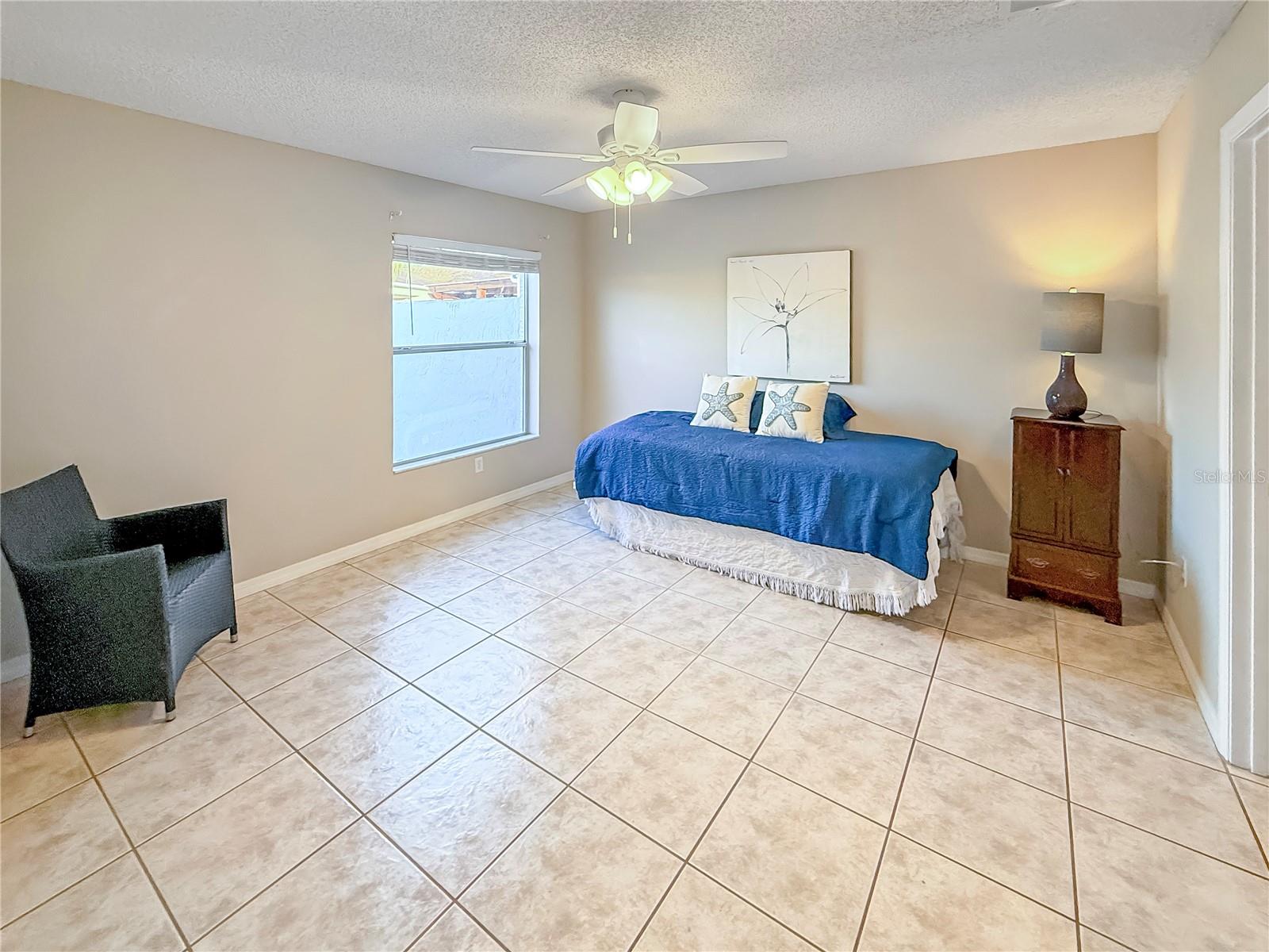 Image 15 of 20 For 408 Duarte Lane