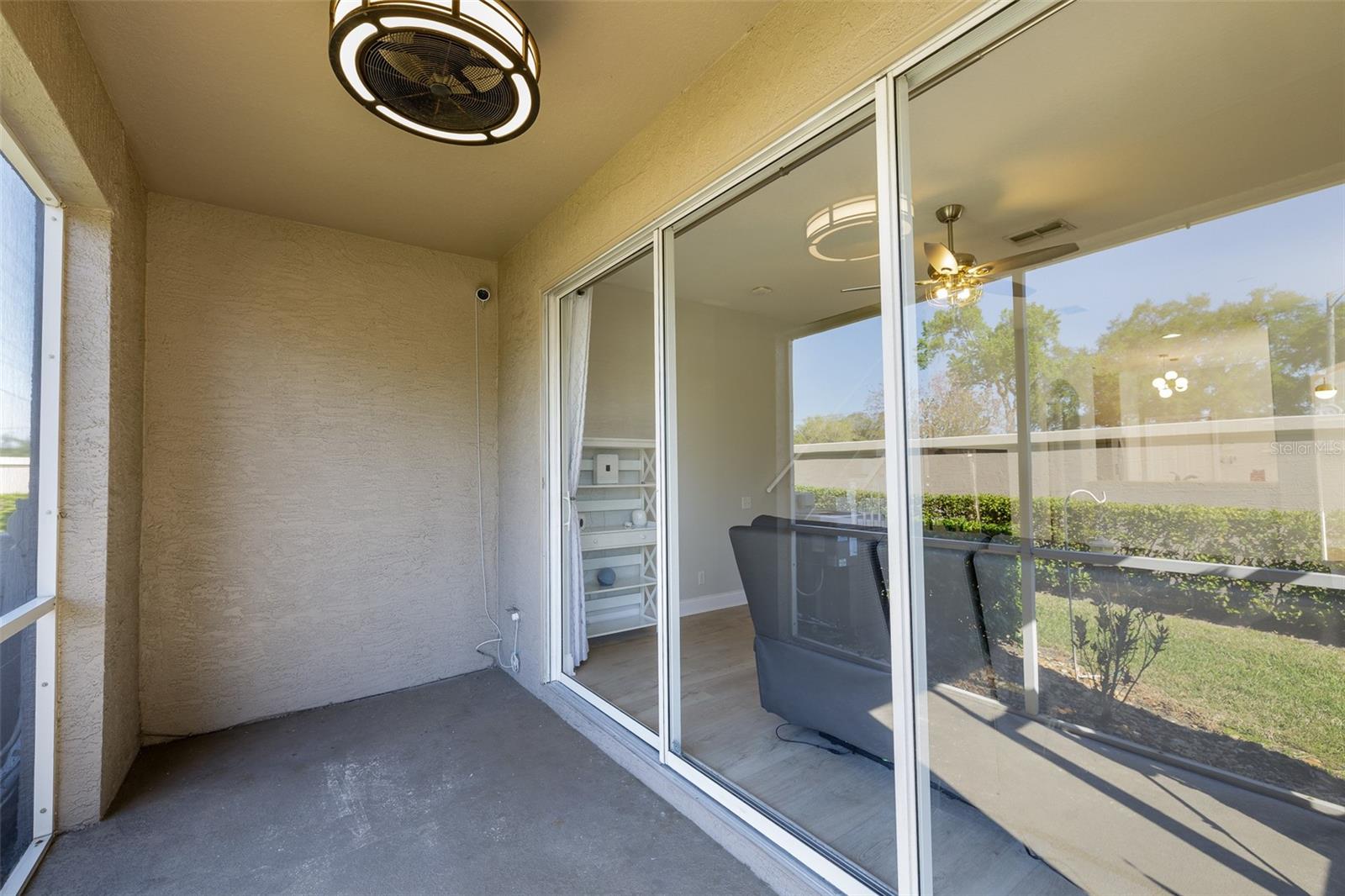 Image 6 of 33 For 5341 61st Terrace N