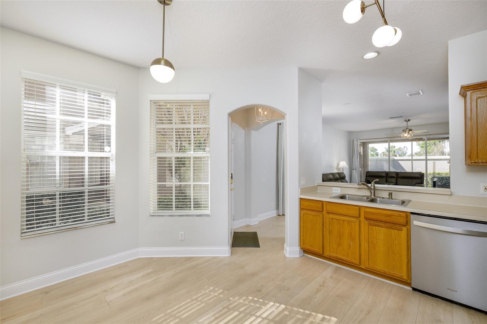 Image 9 of 33 For 5341 61st Terrace N