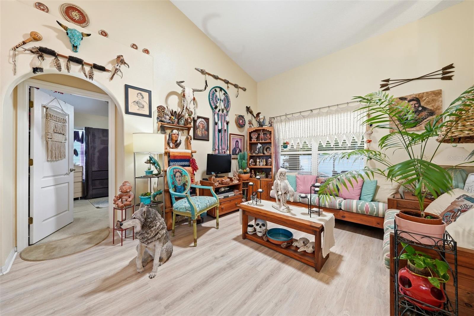 Image 11 of 41 For 2503 Gables Drive