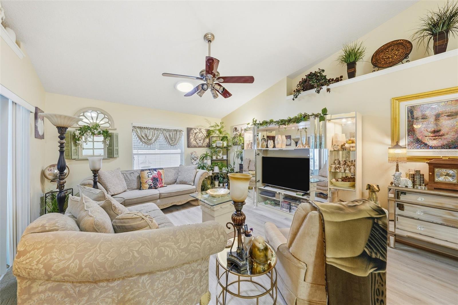 Image 15 of 41 For 2503 Gables Drive