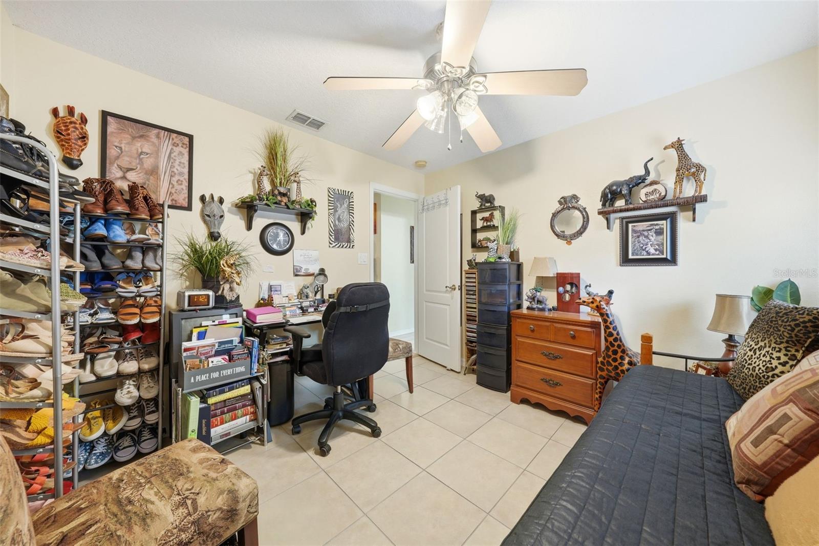 Image 32 of 41 For 2503 Gables Drive