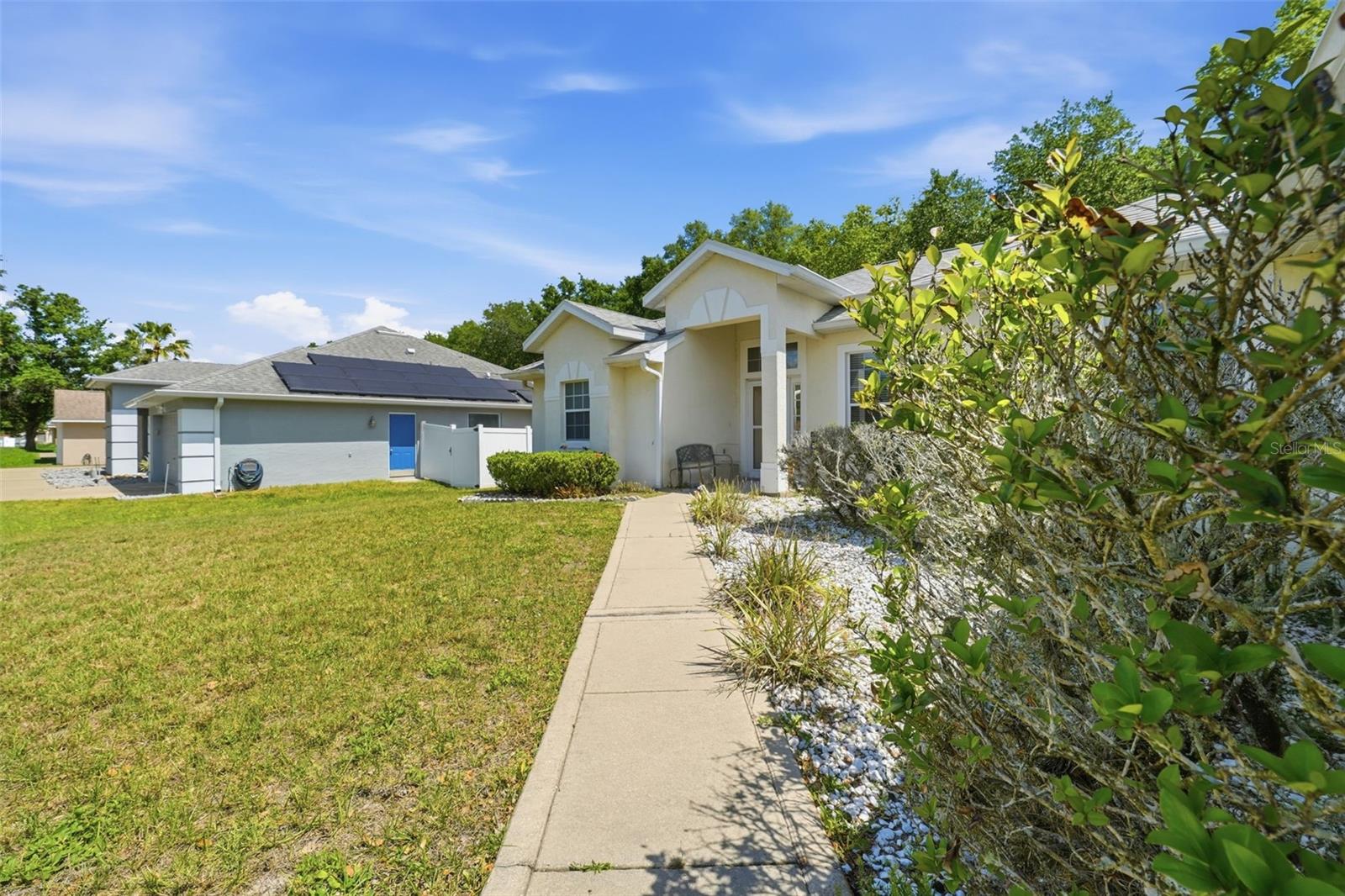 Image 4 of 41 For 2503 Gables Drive