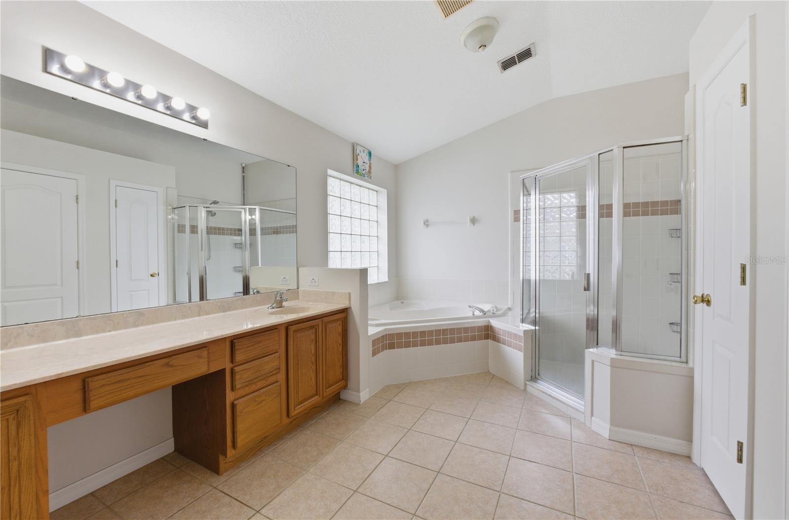 Image 23 of 41 For 1030 Princeton Drive