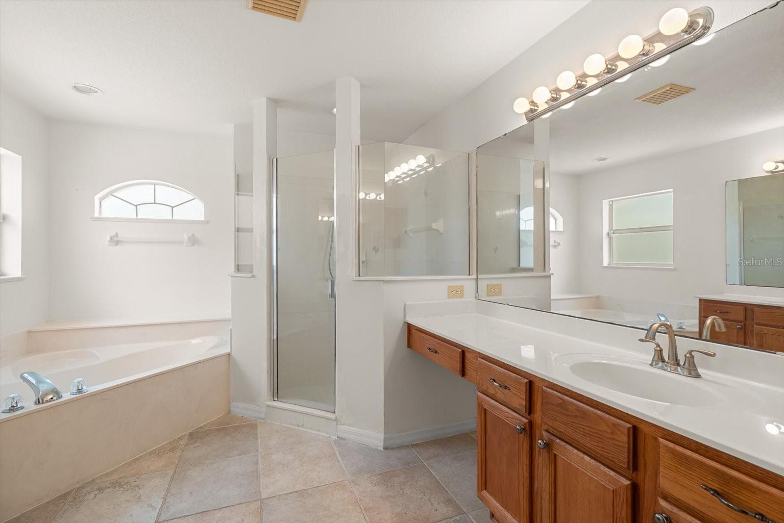 Image 11 of 23 For 4910 109th Loop