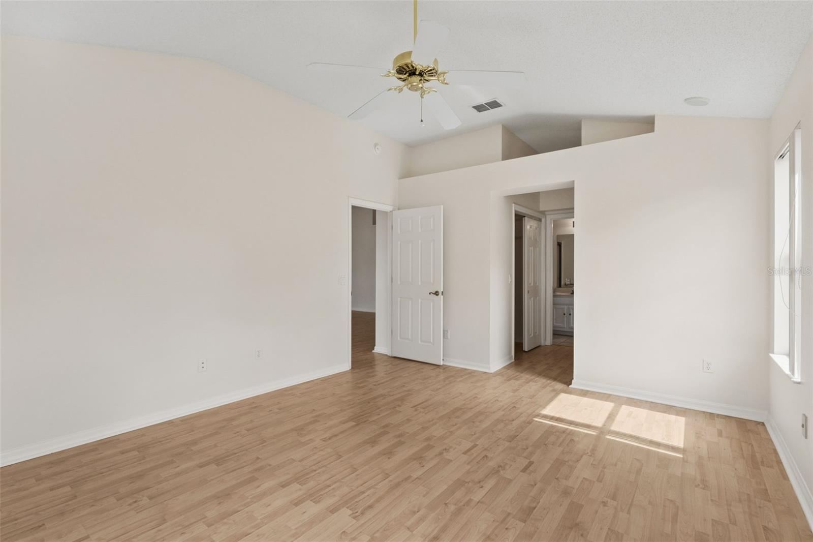 Image 9 of 22 For 720 San Marino Drive