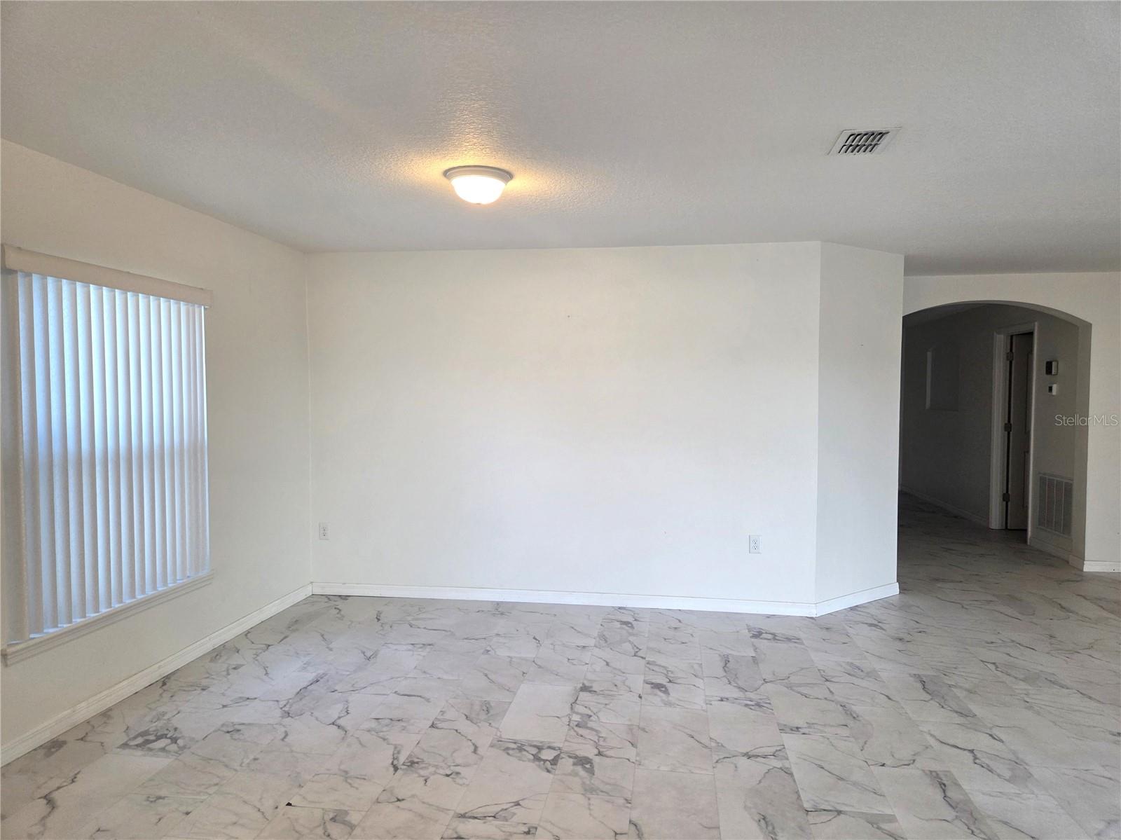 Image 11 of 25 For 926 Aspen View Circle